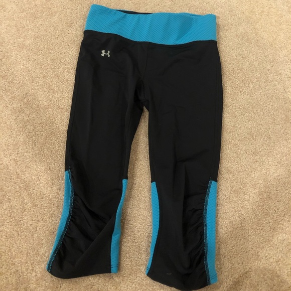 Under Armour Capris - Picture 2 of 4